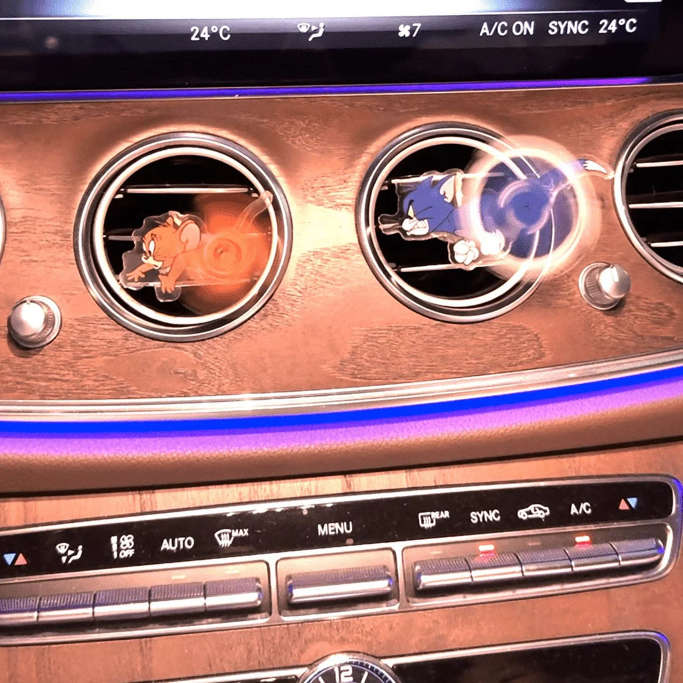 Chase: Tom & Jerry AC Vent Spinner â€“ Animated Cat & Mouse Chase Decor for Car Air Vents, Universal Fit for All Vehicles